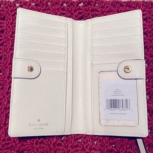 Kate Spade beige/cream wallet